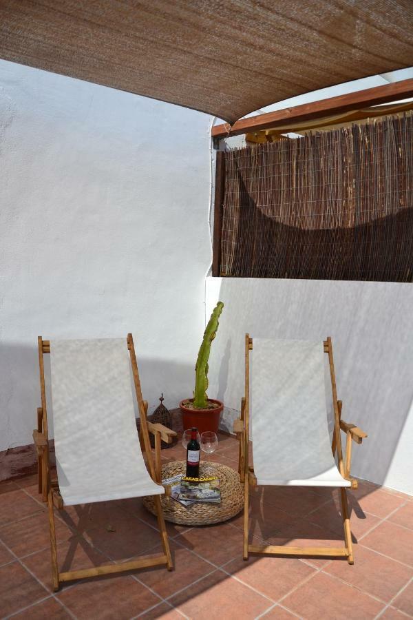 The African House Acomodação com café da manhã Tolox Exterior foto